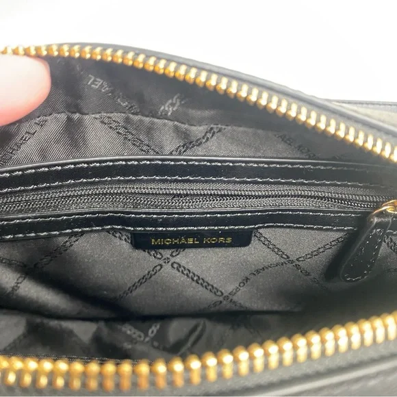 Michael Kors Women's Black Leather Gold Logo Parker Camera Crossbody Bag Classic - Picture 11 of 15